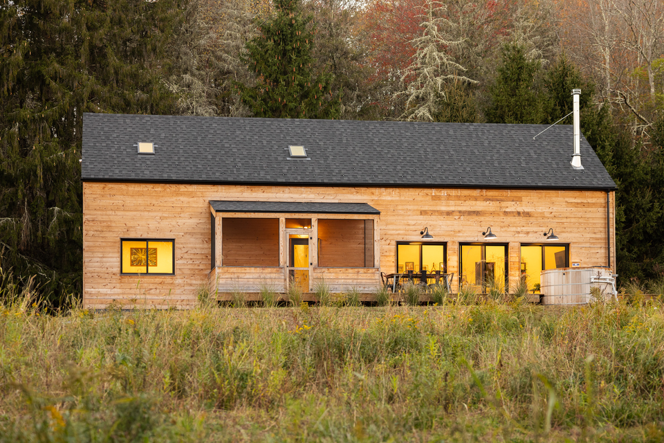 Stay, Explore, and Revel In Modern Comfort!